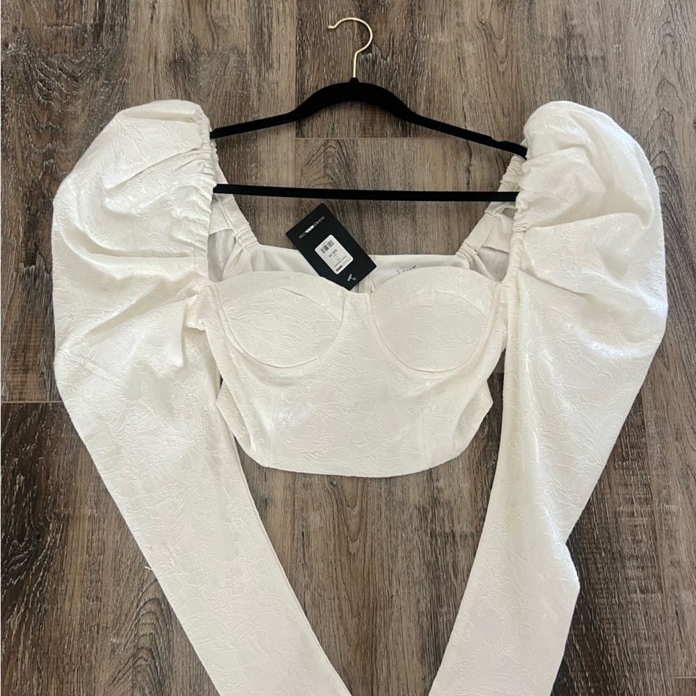 Gorgeous fashion nova puff sleeve bustier top
